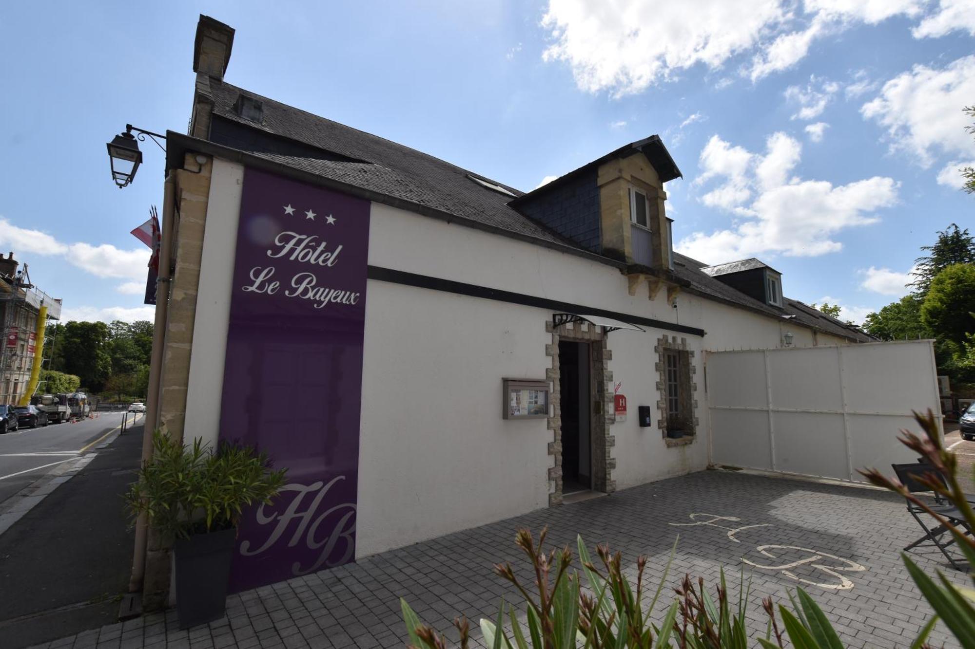Hotel Le Bayeux Exterior photo